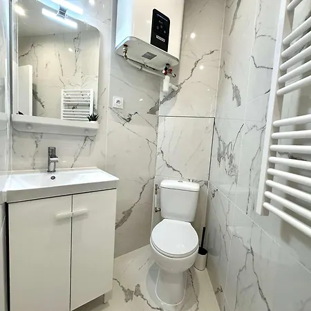 Apartment New 412 Cotillard - Cosy Center *